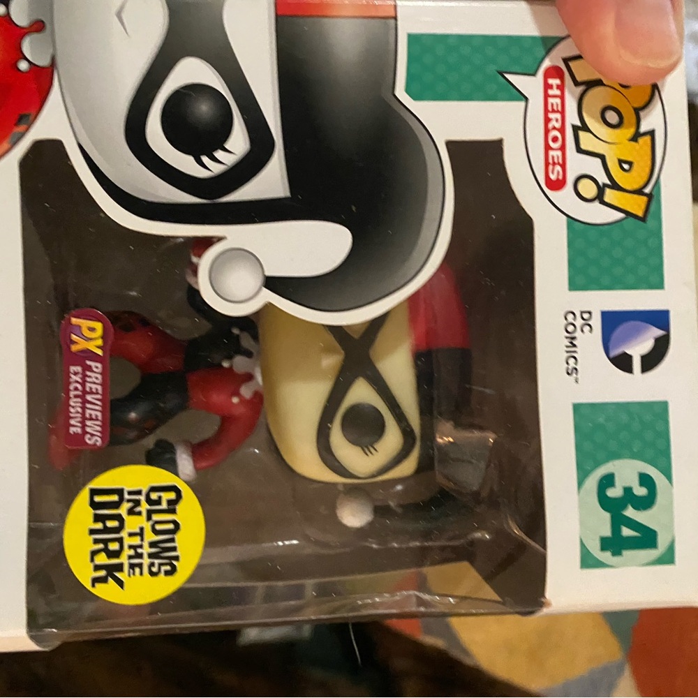 DC Comics Pop! Heroes Exclusive Glow Figure